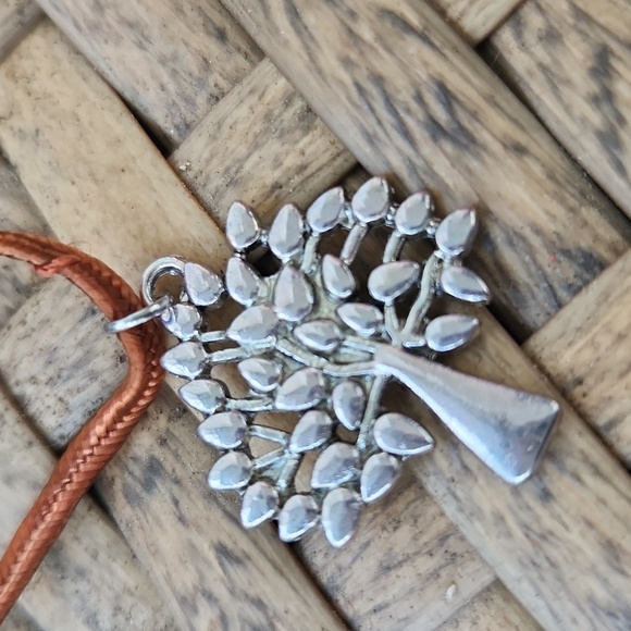 Tree Of Life Necklace - Picture 3 of 3